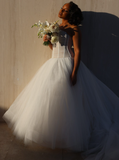 2025 New Simple A Line Strapless Tulle Long Wedding Dress HZ1023