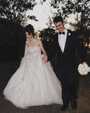 White Exquisite Ball Gown Strapless Appliques Beaded Tulle Wedding Dress HZ1023