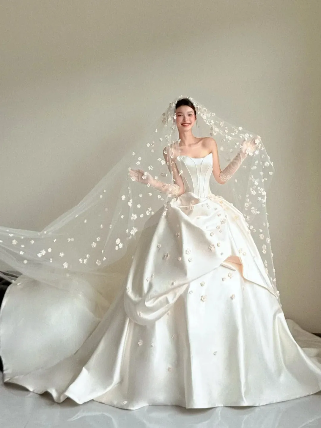 Modest White Strapless Long Ball Gown Elegant Wedding Dress Simple Quinceanera Dress HZ1121