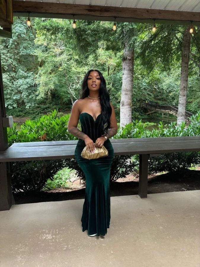 Elegant Mermaid Sweetheart Green Velvet Black Girl Long Prom Dresses Party Dress 18th Birthday Outfits Graduation Dresses HZ1121