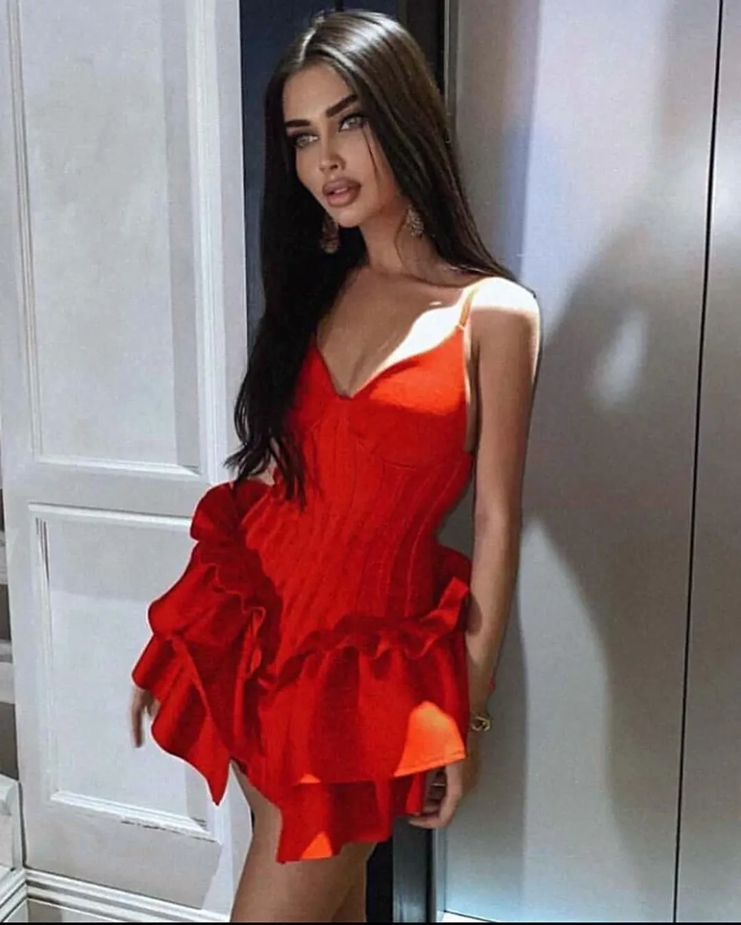 Cute A Line Spaghetti Straps Red Satin Formal Homecoming Dresses 16th Birthday Outfits Graduation Dress Short Mini Hoco Dresses HZ1121