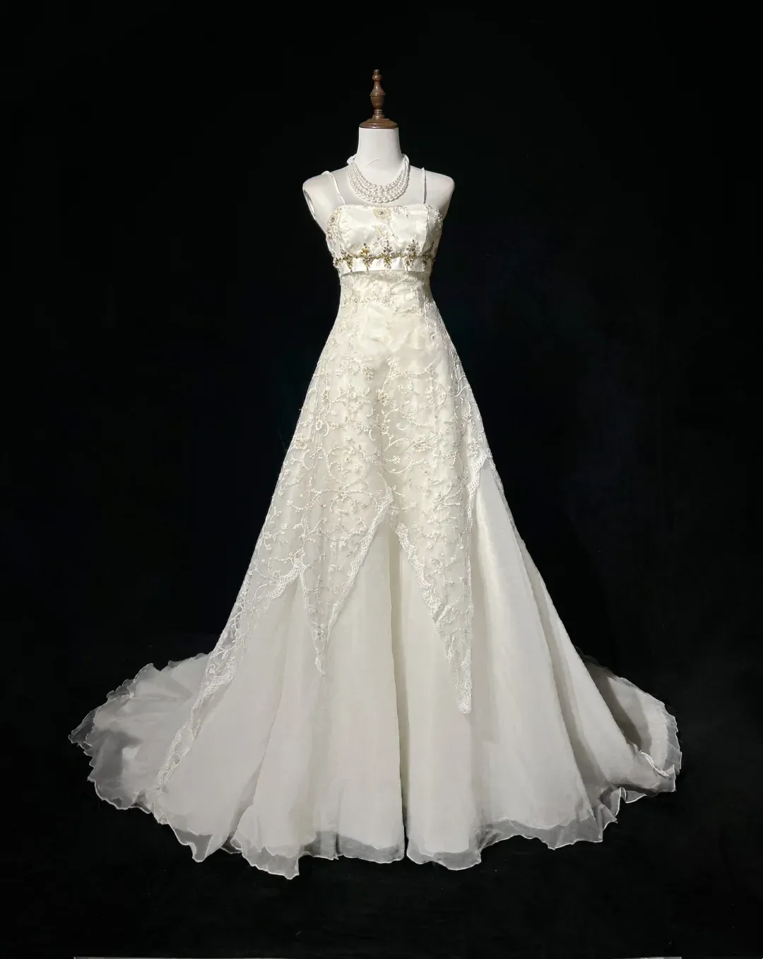 Vintage Bridal Dress Ball Gown Spaghetti Straps Lace Ivory Long Wedding Dress Retro Wedding Dresses Modest Wedding Gowns HZ1121