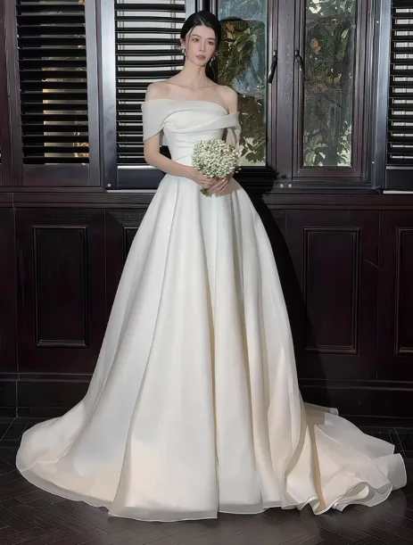 Elegant Off Shoulder A-Line Tulle Long Wedding Dress Simple Bridal Gowns HZ1121