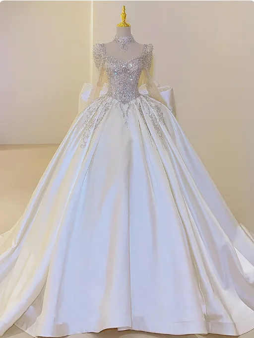 Princess Bridal Dress Ball Gown V-Neck Satin White Beads Long Wedding Dress Modest Long Sleeves Bridal Gowns HZ1121