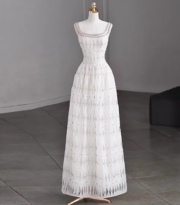 Modest A-Line Bateau Neck Bridal Dress White Tulle Long Wedding Dress Elegant Lace Beads Bridal Gowns HZ1121