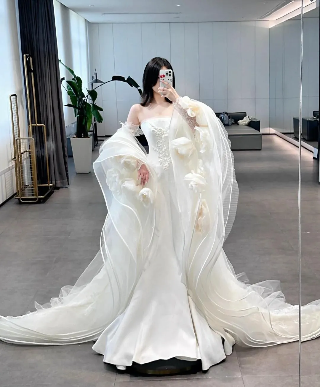 Modest Strapless Mermaid Bridal Gown Glam Satin Applique Strapless Wedding Dress HZ1121