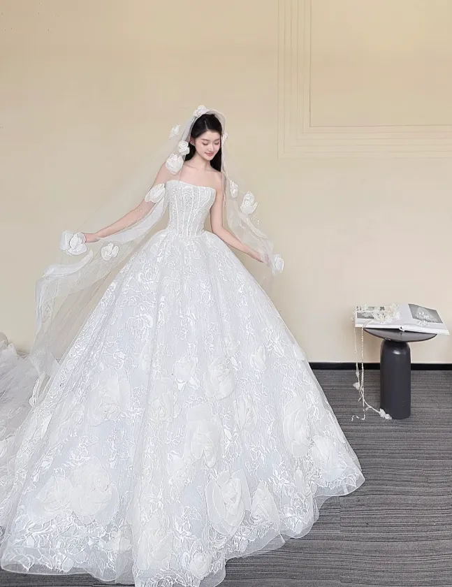 Timeless Strapless A-Line Tulle Applique Wedding Dress, White Sleeveless Bridal Dresses HZ1121