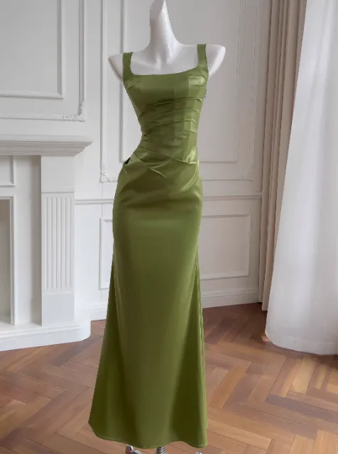 Glam Square Neck Sheath Evening Dresses Satin Green Wedding Guest Dresses HZ1121