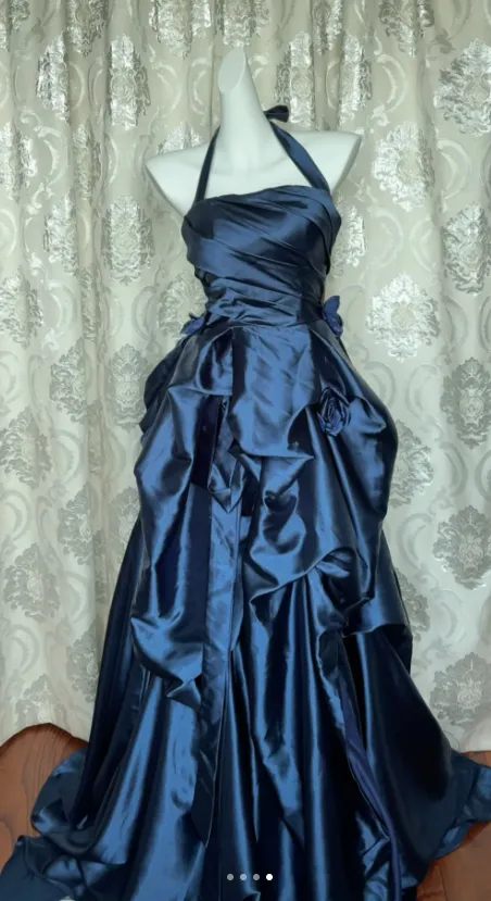 Vintage Halter A-Line Long Prom Dresses Satin Navy Blue Formal Dresses Sleeveless Evening Dresses HZ1121