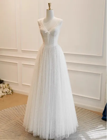 Elegant V-neck A-Line Long Wedding Dresses Lace White Bridal Gowns HZ1121