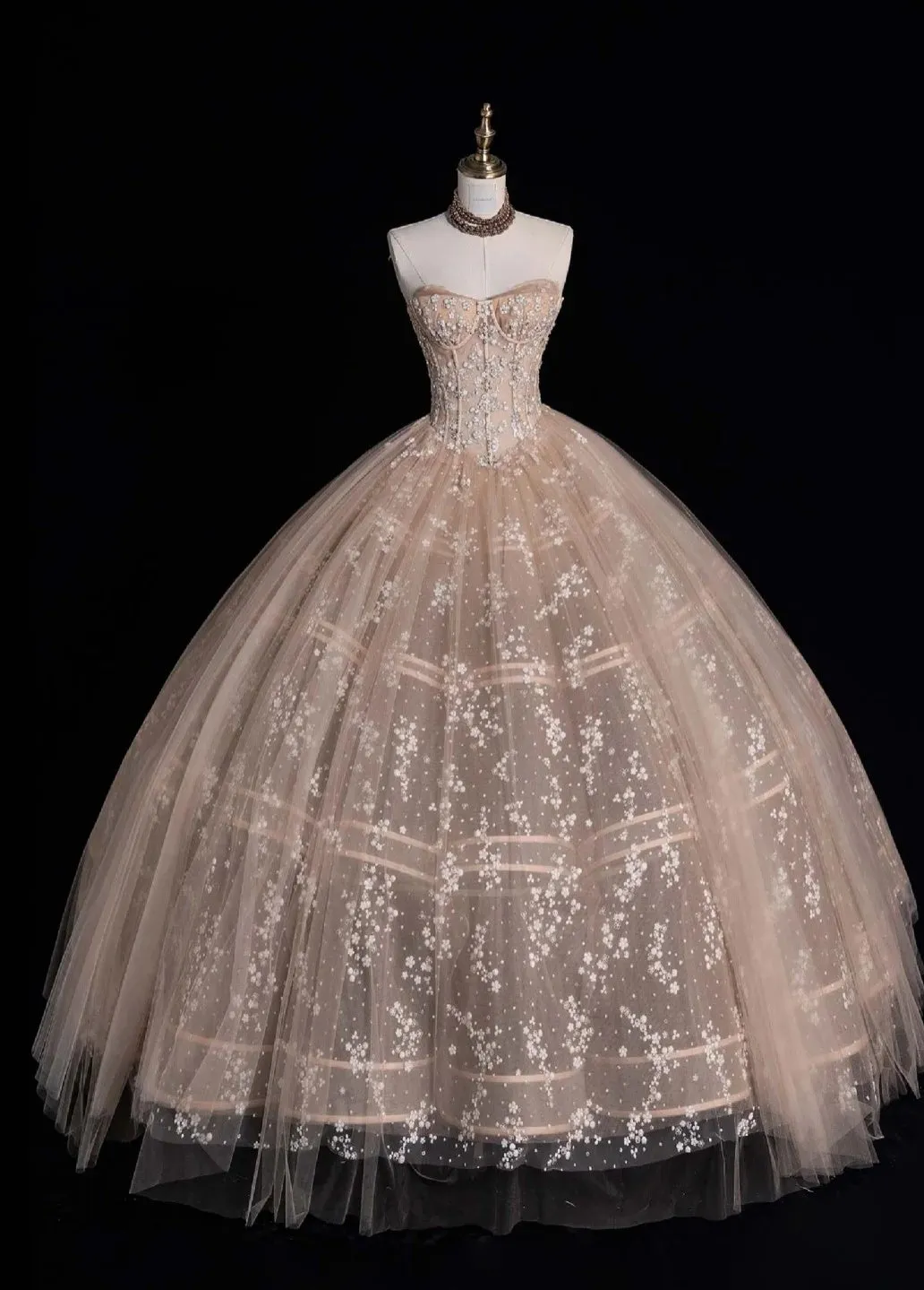 Gorgeous Strapless Ball Gown Applique Long Prom Dresses Tulle Blush Pink Sweet 16 Dresses HZ1121