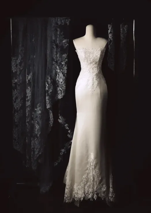 Timeless Strapless Mermaid Wedding Dresses Tulle Applique White Bridal Gowns HZ1121