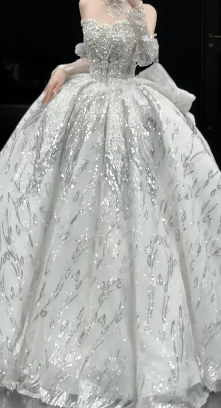 Sparkly Strapless Ball Gown Tulle Wedding Dresses Scented White Bridal Gowns Sleeveless Bridal Dresses HZ1121