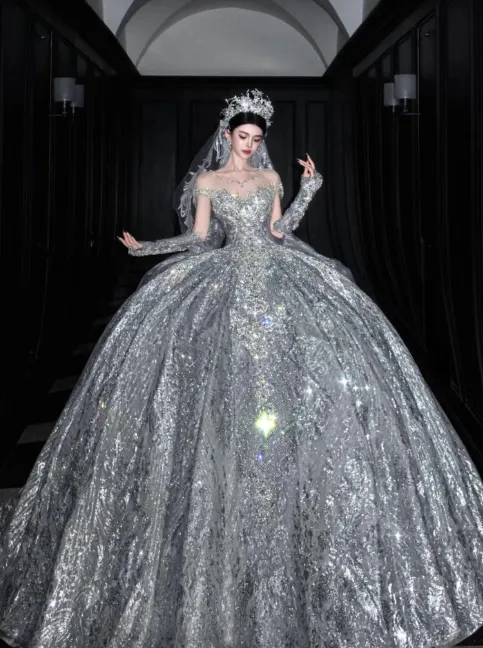 Luxury Off-the-shoulder Ball Gown Beaded Long Wedding Dresses Tulle Silver Bridal Dresses Sleeveless Bridal Gowns HZ1121