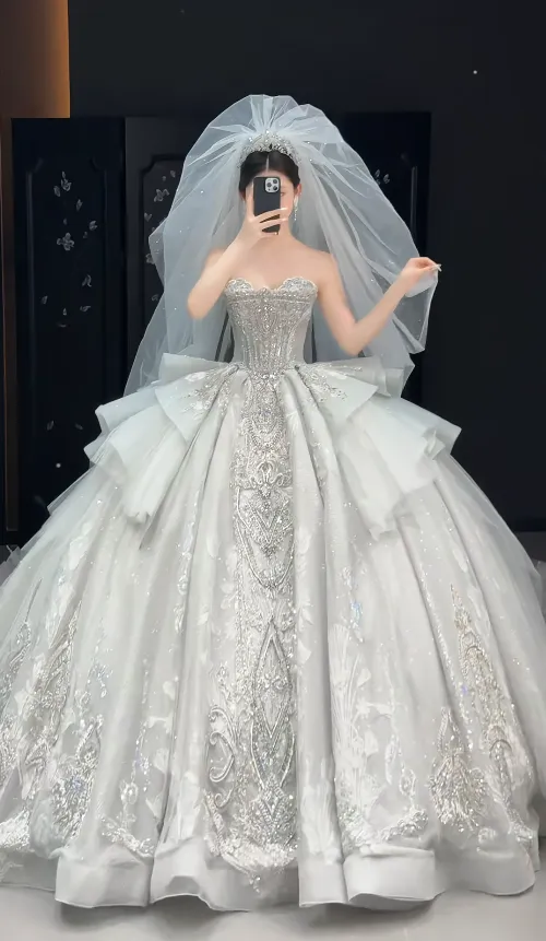 Luxury Sweetheart Neck Ball Gown Tulle Long Wedding Dresses Beaded Off-White Bridal Gowns Sleeveless Bridal Dresses HZ1121