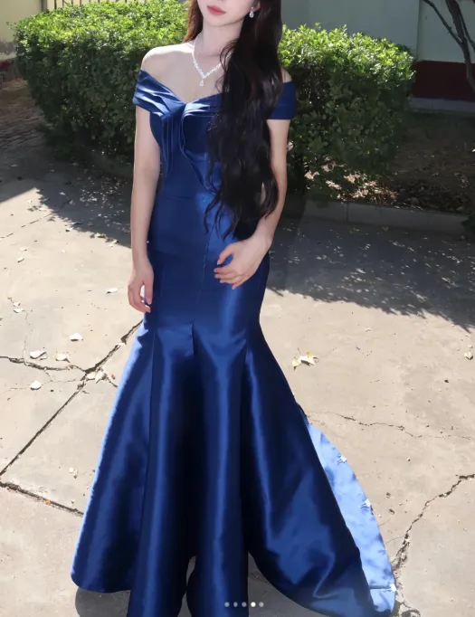 Elegant Off-Shoulder Mermaid Long Prom Dresses Satin Navy Blue Evening Dresses HZ1121